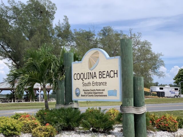 Sign on arrival at Coquina Beach on the drive from Siesta Key to Anna Maria Island